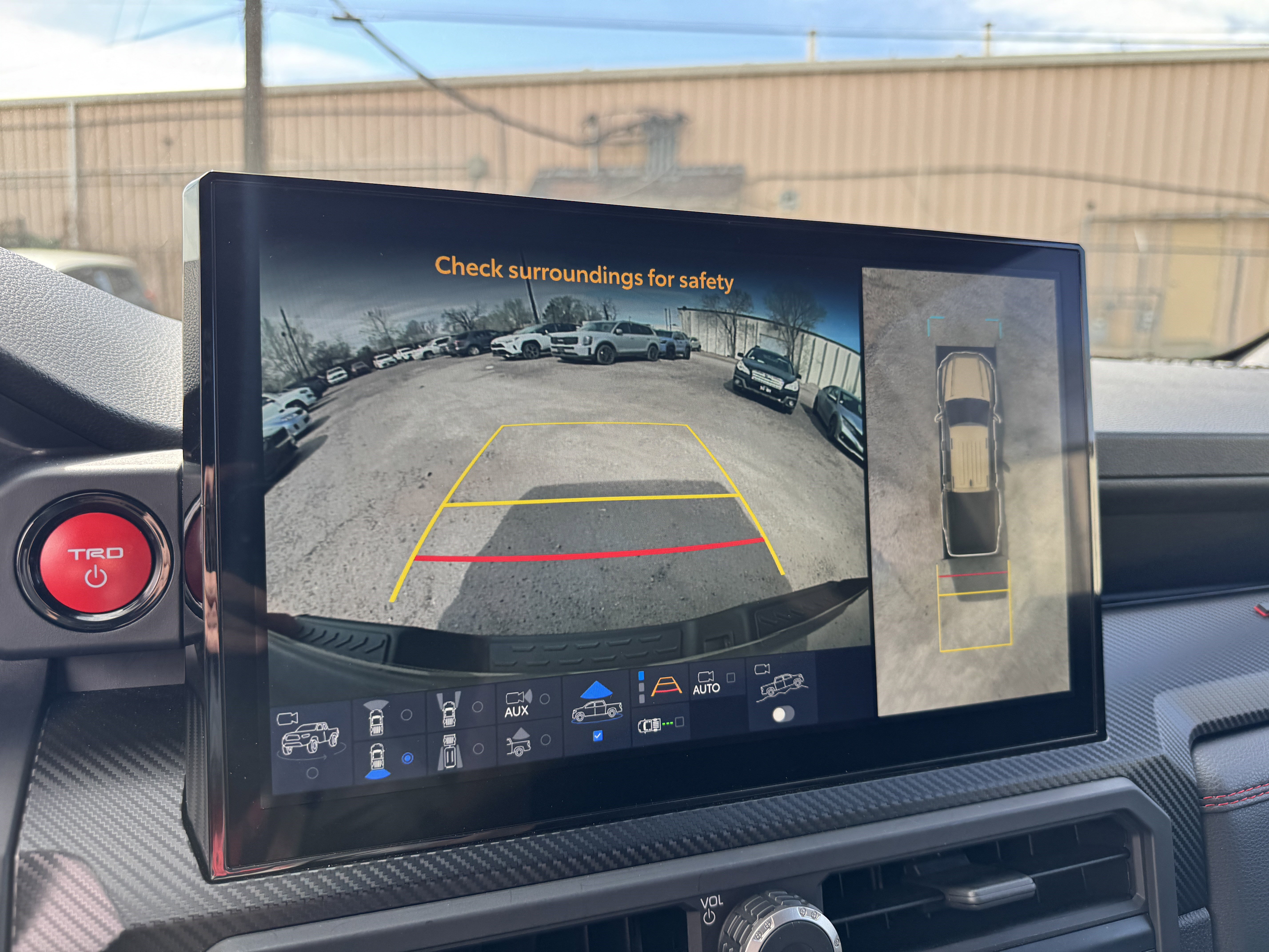 Certified 2025 Toyota Tacoma TRD Pro AWD/4WD image 26