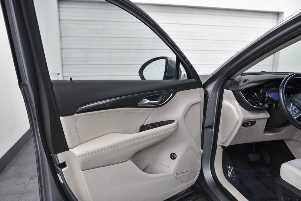 Used 2023 Buick Envision Preferred image 9