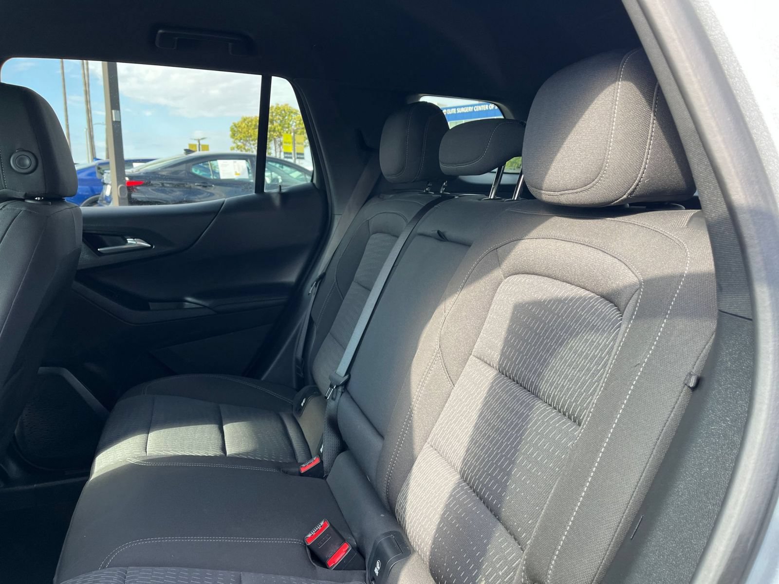 Used 2025 Chevrolet Equinox LT FWD image 27