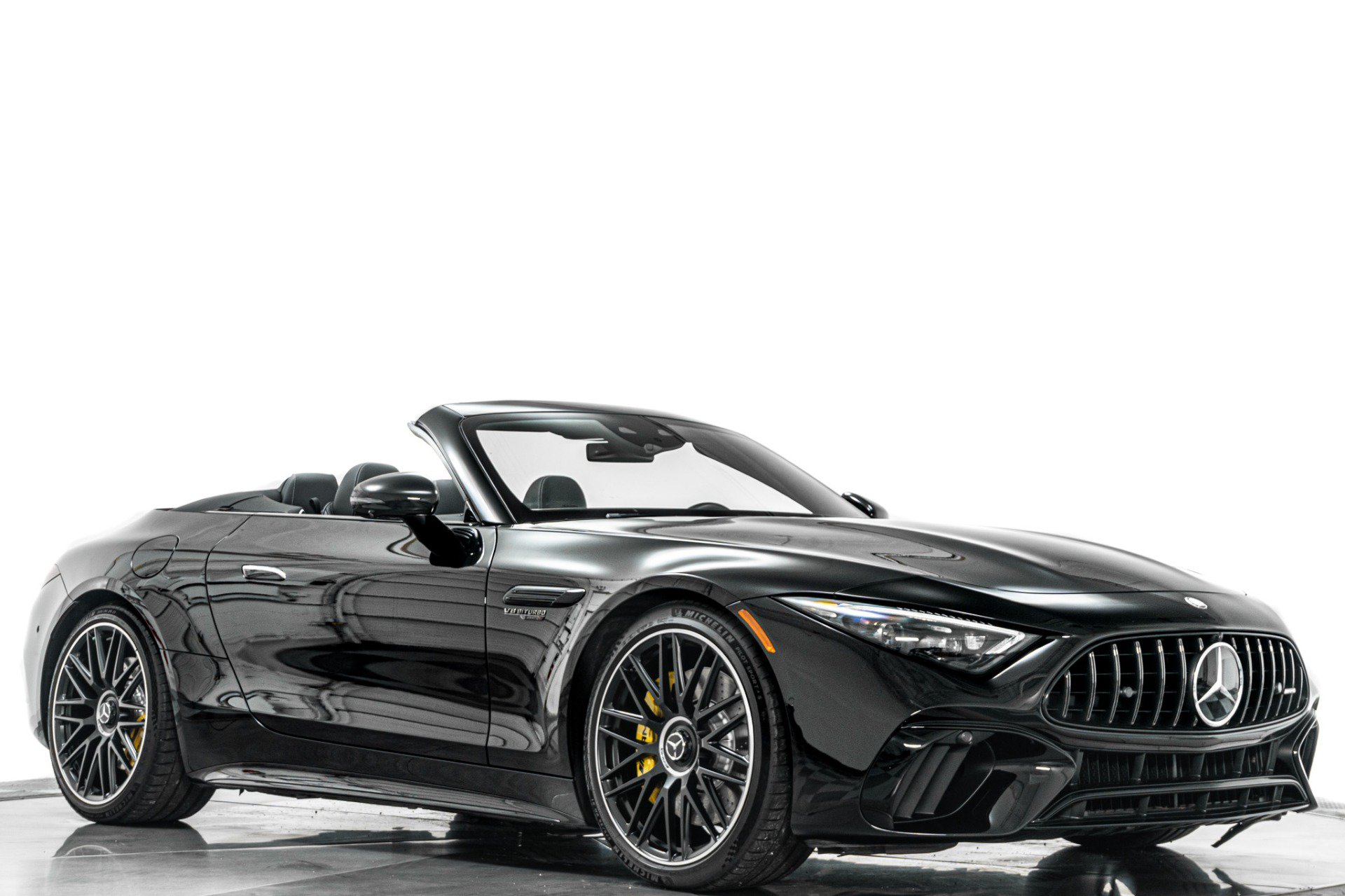 Used 2023 Mercedes-Benz SL 63 AMG 4MATIC image 33