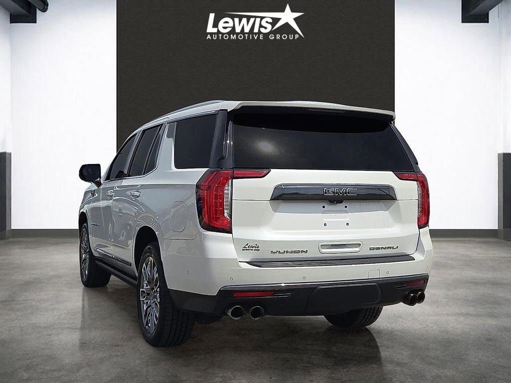 Used 2023 GMC Yukon Denali Ultimate AWD/4WD image 3