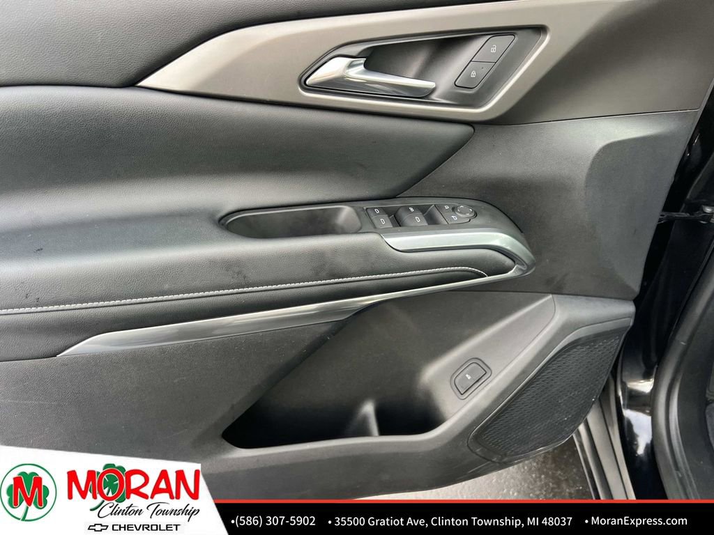 Certified 2024 Chevrolet Traverse LT w/ Midnight/Sport Edition image 16