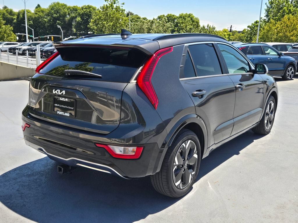 Used 2024 Kia Niro Wind w/ Wind Preserve Package FWD image 4