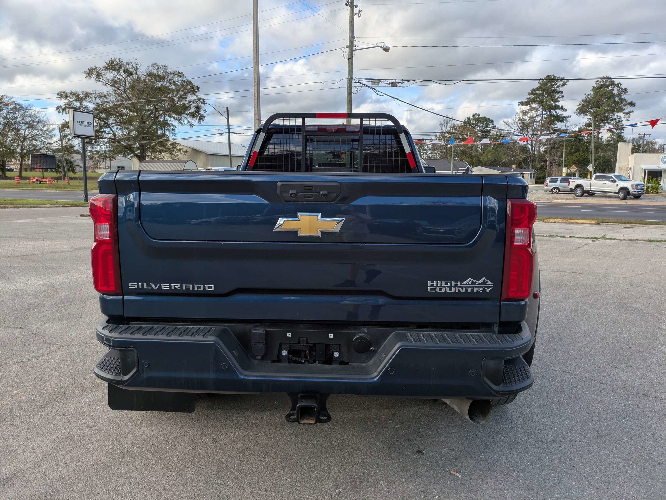 Used 2023 Chevrolet Silverado 3500 High Country AWD/4WD image 5