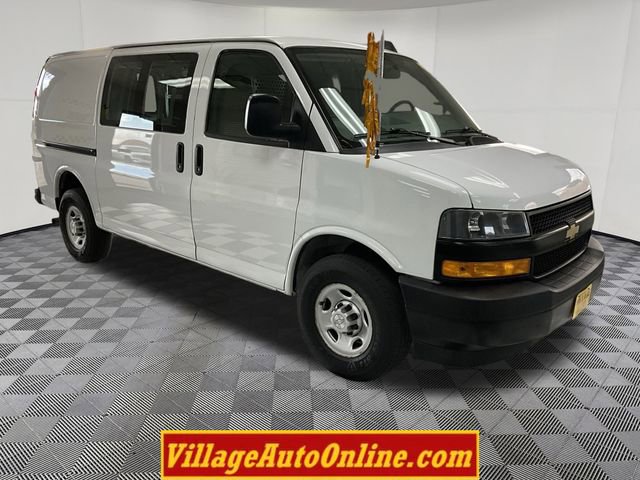 Used 2019 Chevrolet Express 2500 w/ Driver Convenience Package image 5