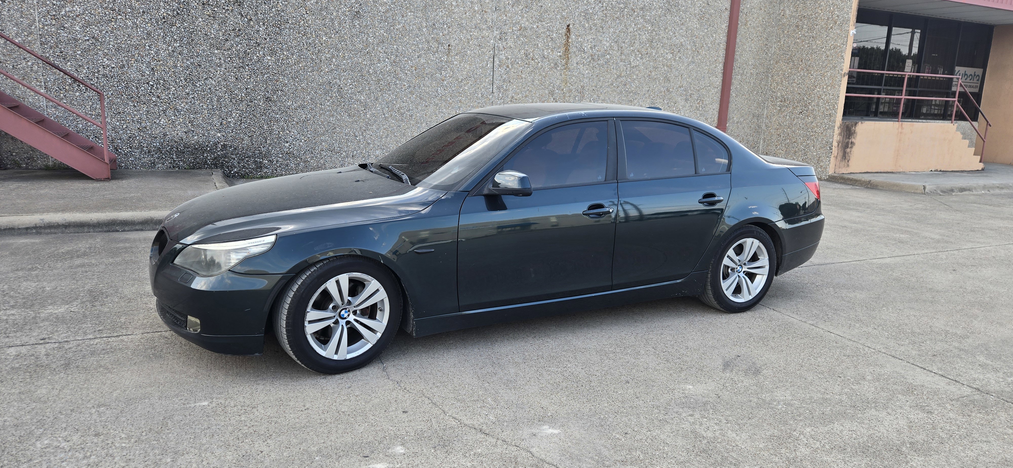 Used 2010 BMW 528i Sedan w/ Sport Pkg