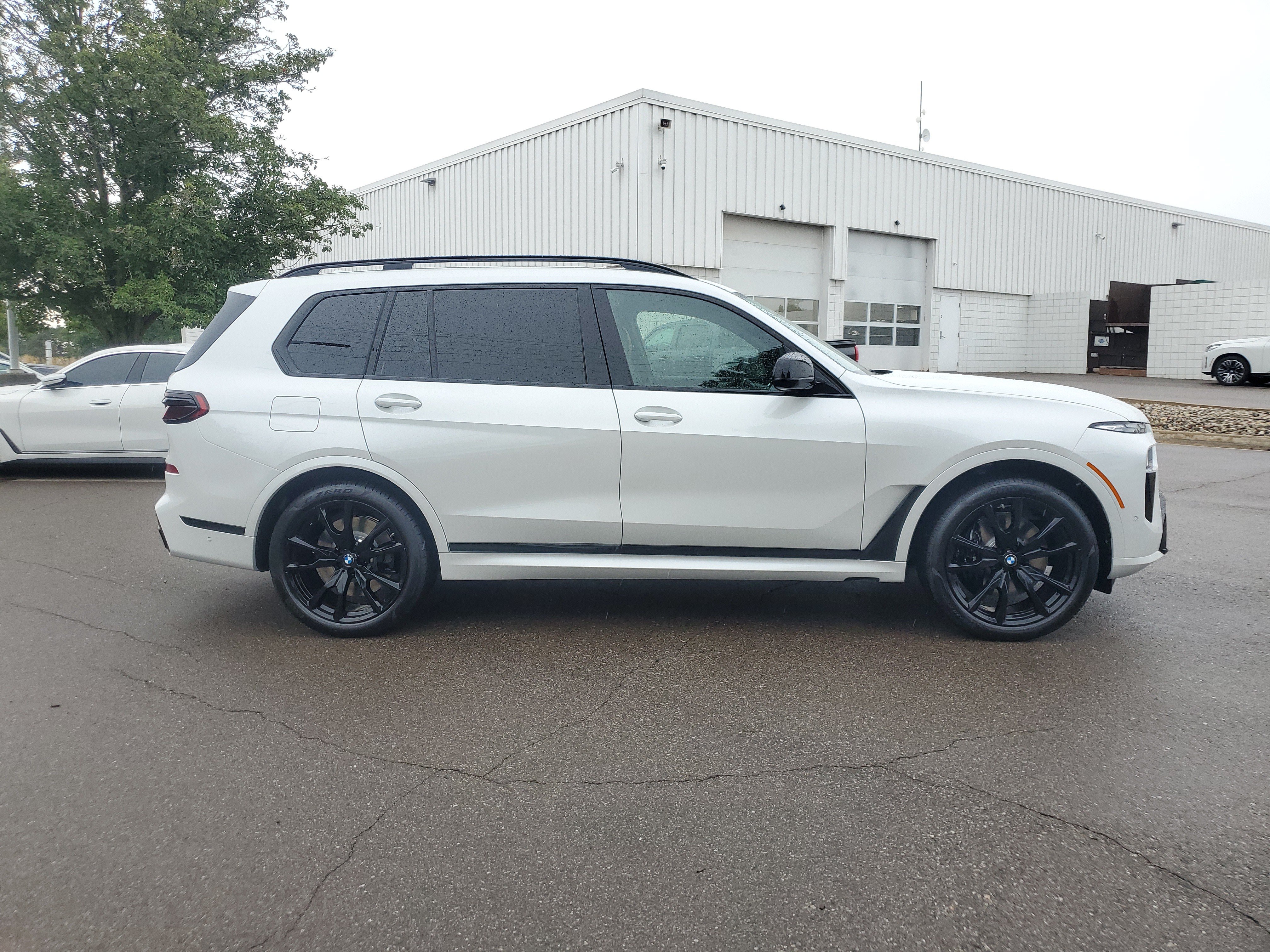 New 2027 BMW X7 M60i AWD/4WD image 6