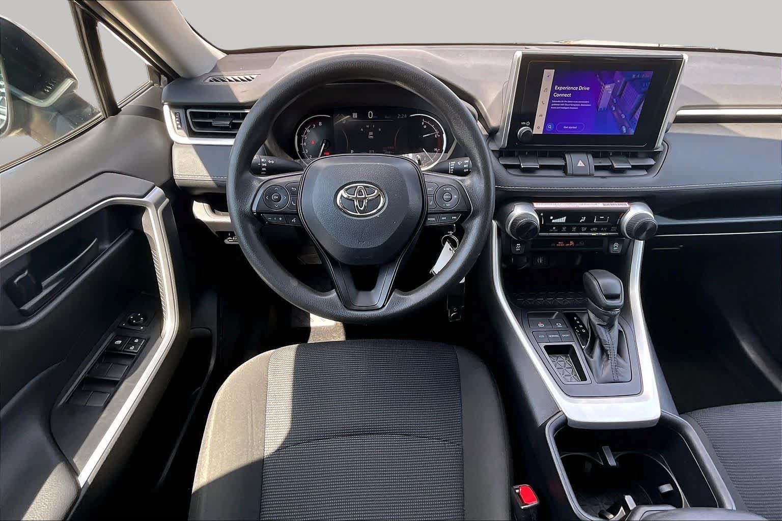 Used 2024 Toyota RAV4 LE FWD image 6