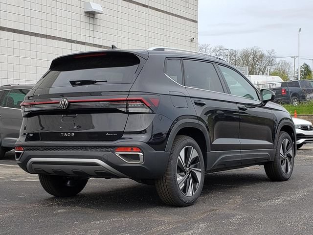 New 2026 Volkswagen Taos SE AWD/4WD image 3