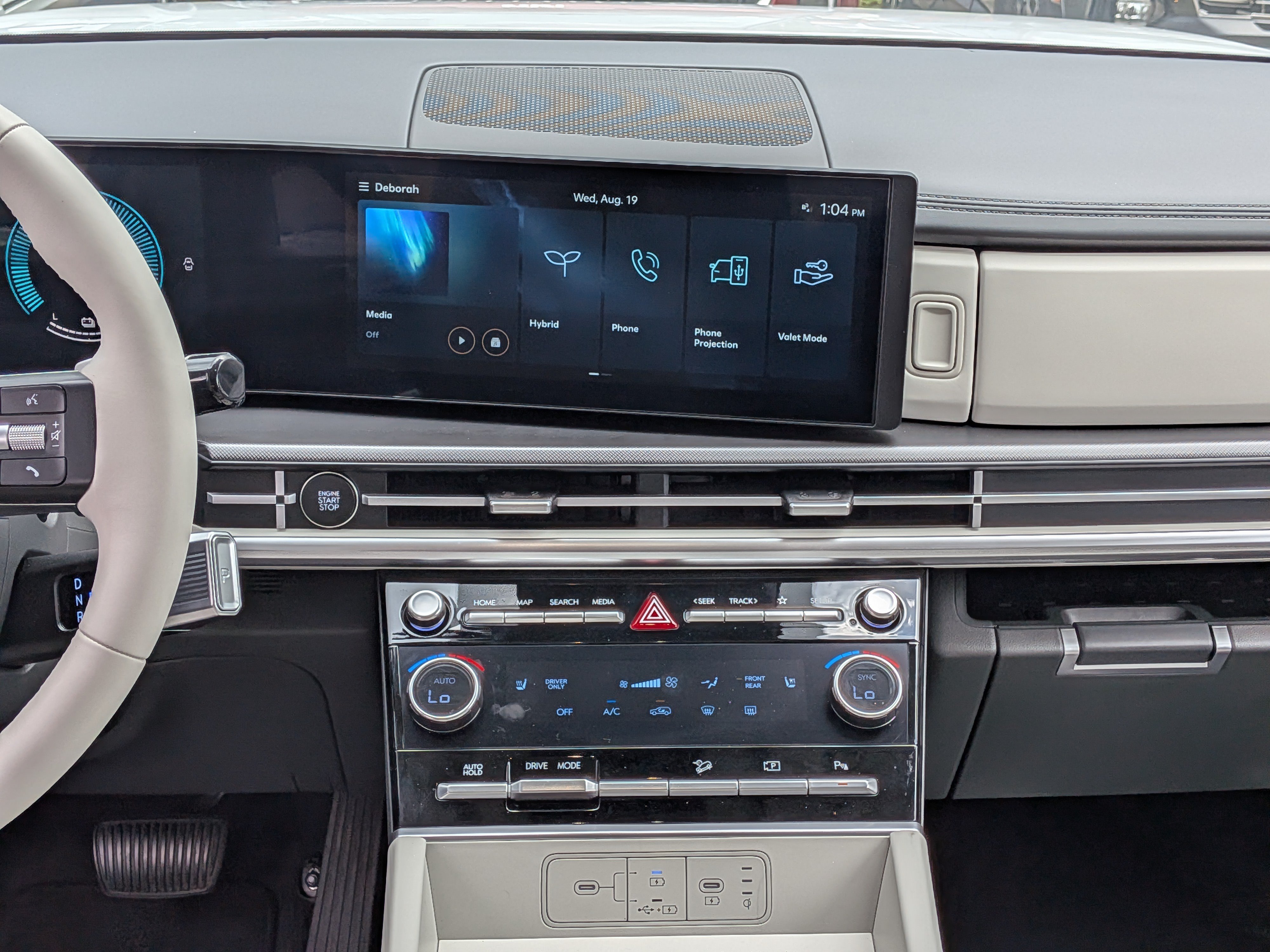 Used 2025 Hyundai Santa Fe SEL FWD image 21
