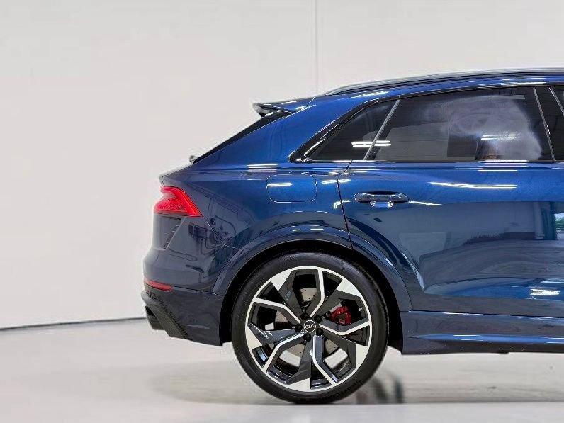 Used 2024 Audi RS Q8 AWD/4WD image 16
