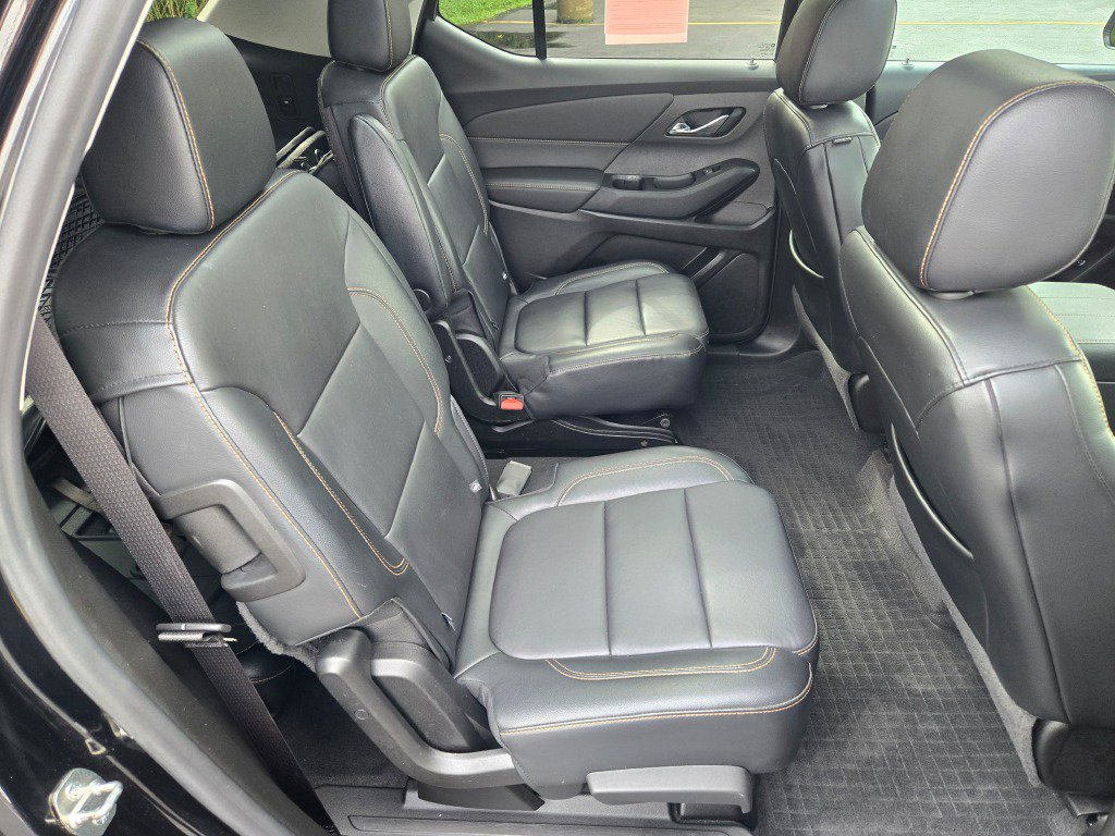 Certified 2019 Chevrolet Traverse LT w/ LT Premium Package FWD image 10