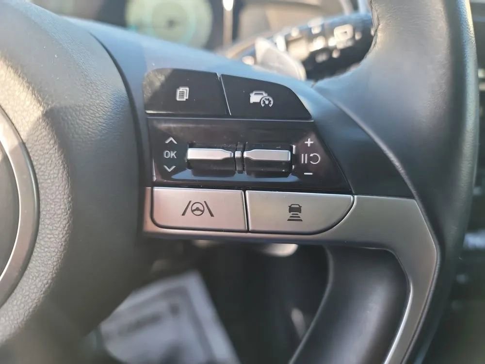 Used 2022 Hyundai Tucson Limited image 21
