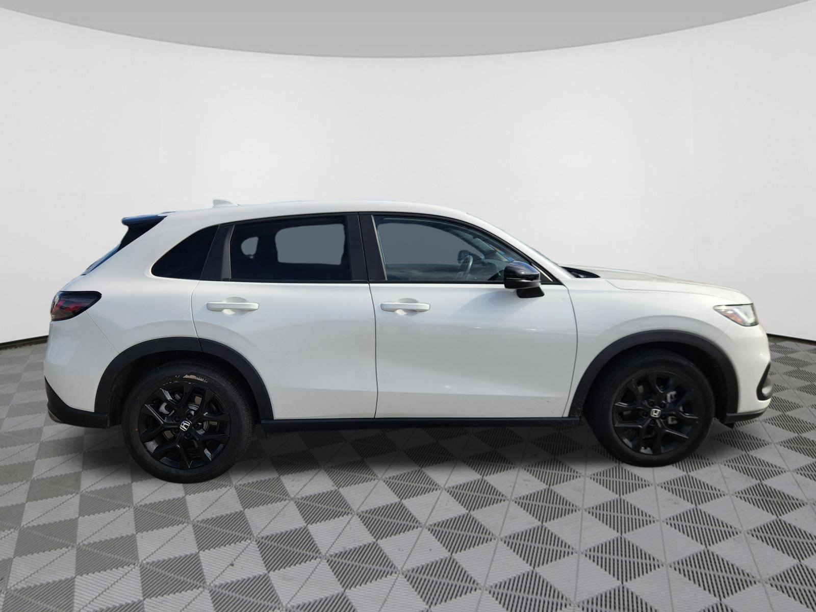 Certified 2024 Honda HR-V Sport image 6