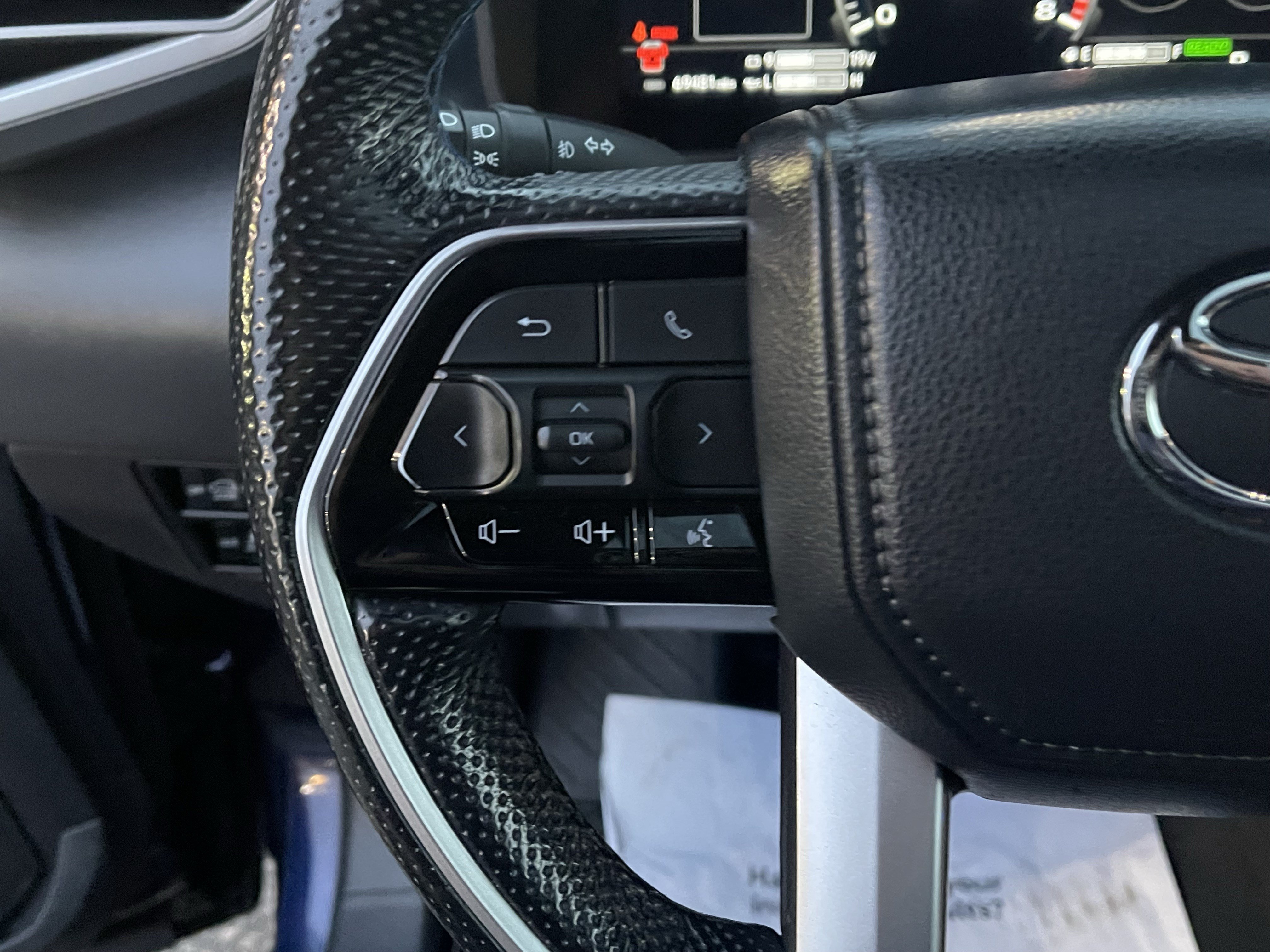 Certified 2024 Toyota Sequoia Platinum AWD/4WD image 22
