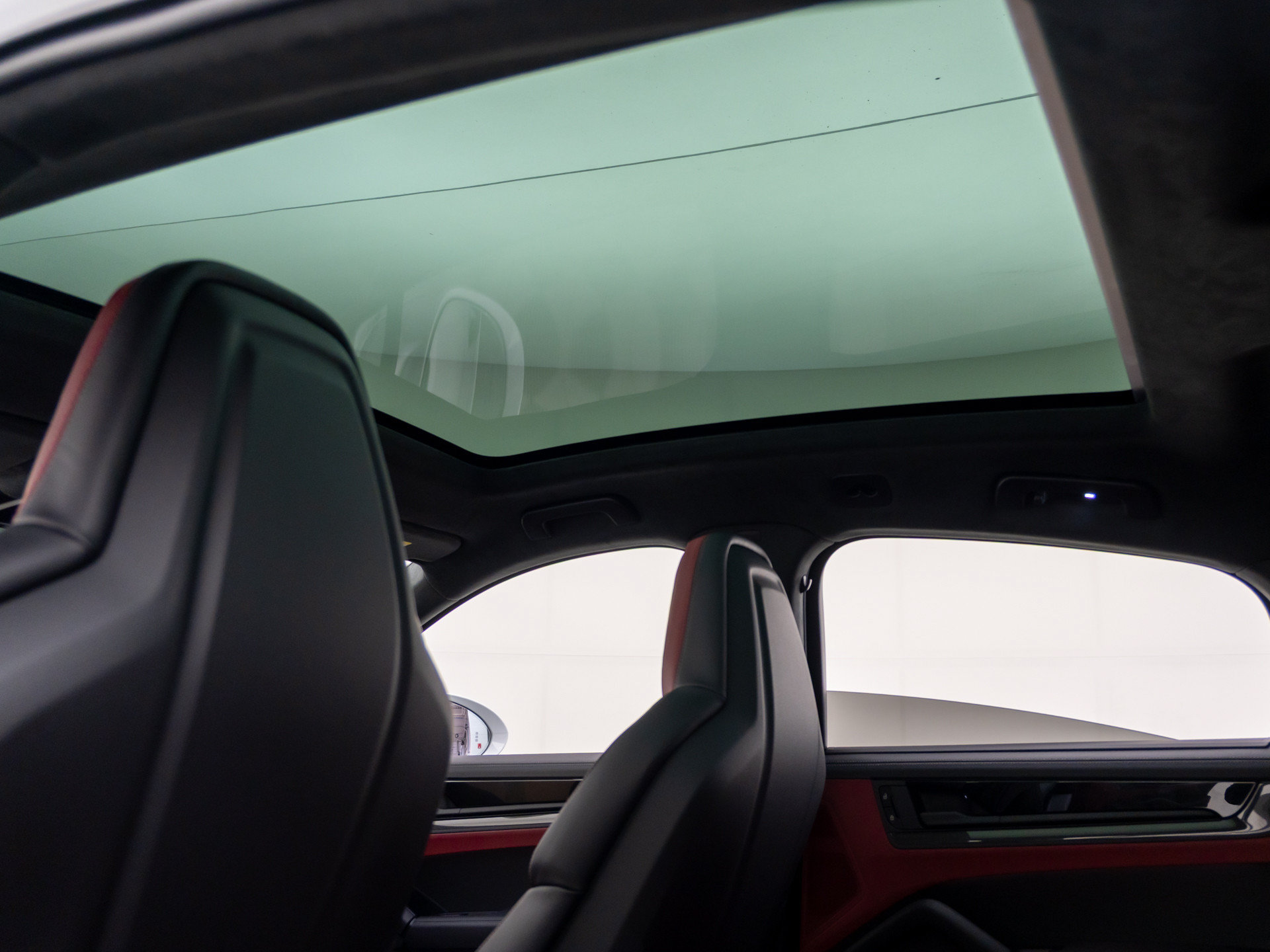 New 2026 Porsche Cayenne GTS AWD/4WD image 18