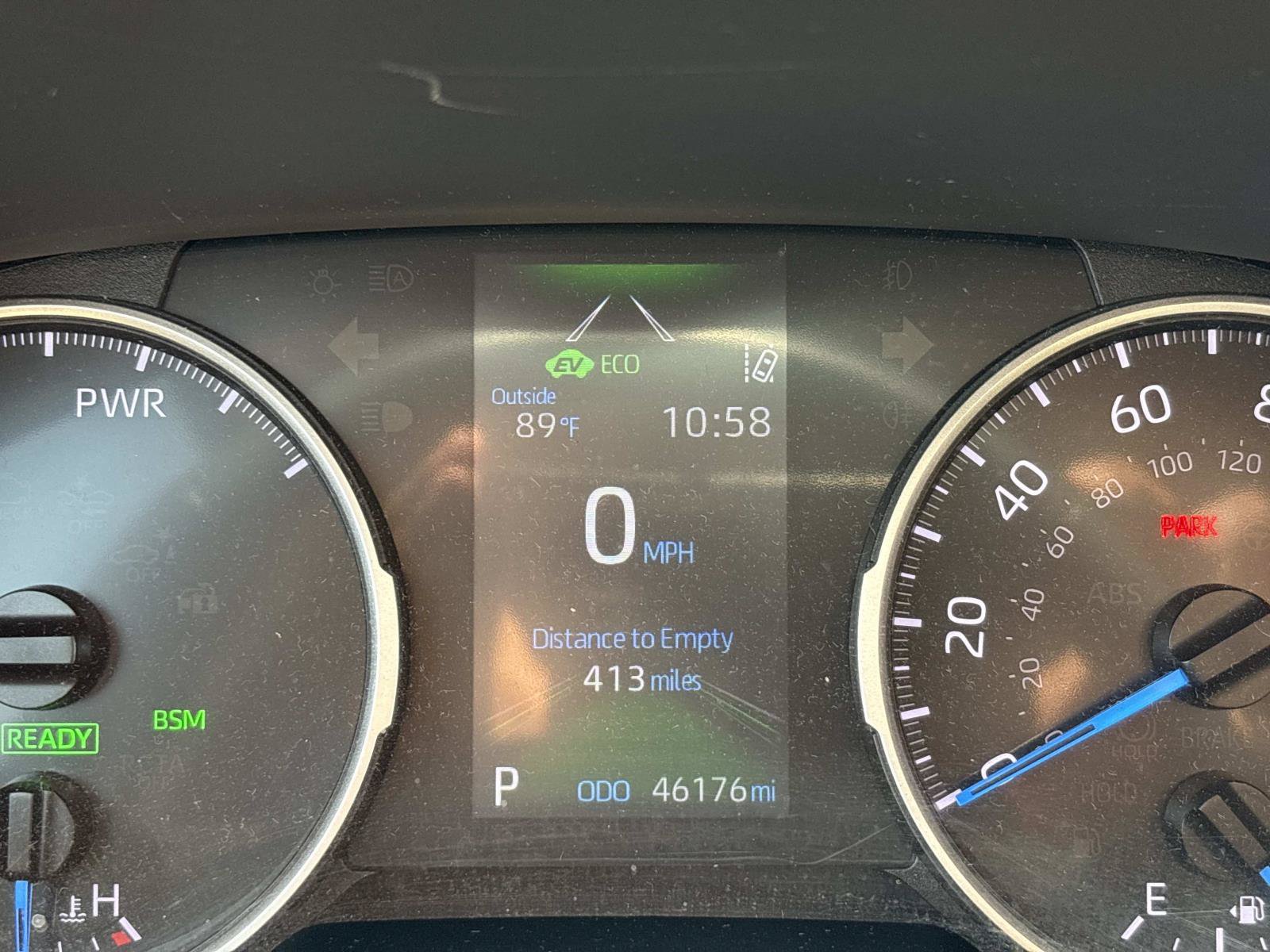 Used 2021 Toyota RAV4 XLE Premium AWD/4WD image 22