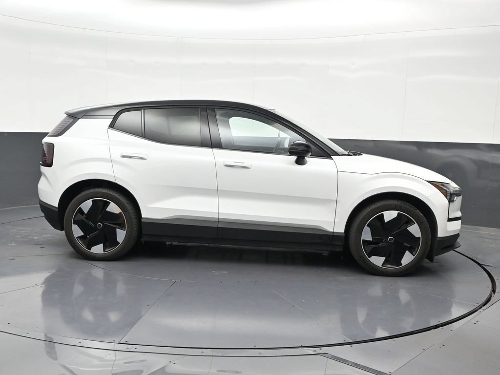 Certified 2025 Volvo EX30 Plus AWD/4WD image 7