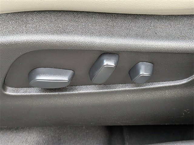 Used 2021 Cadillac XT4 Premium Luxury w/ Driver Awareness Package image 21