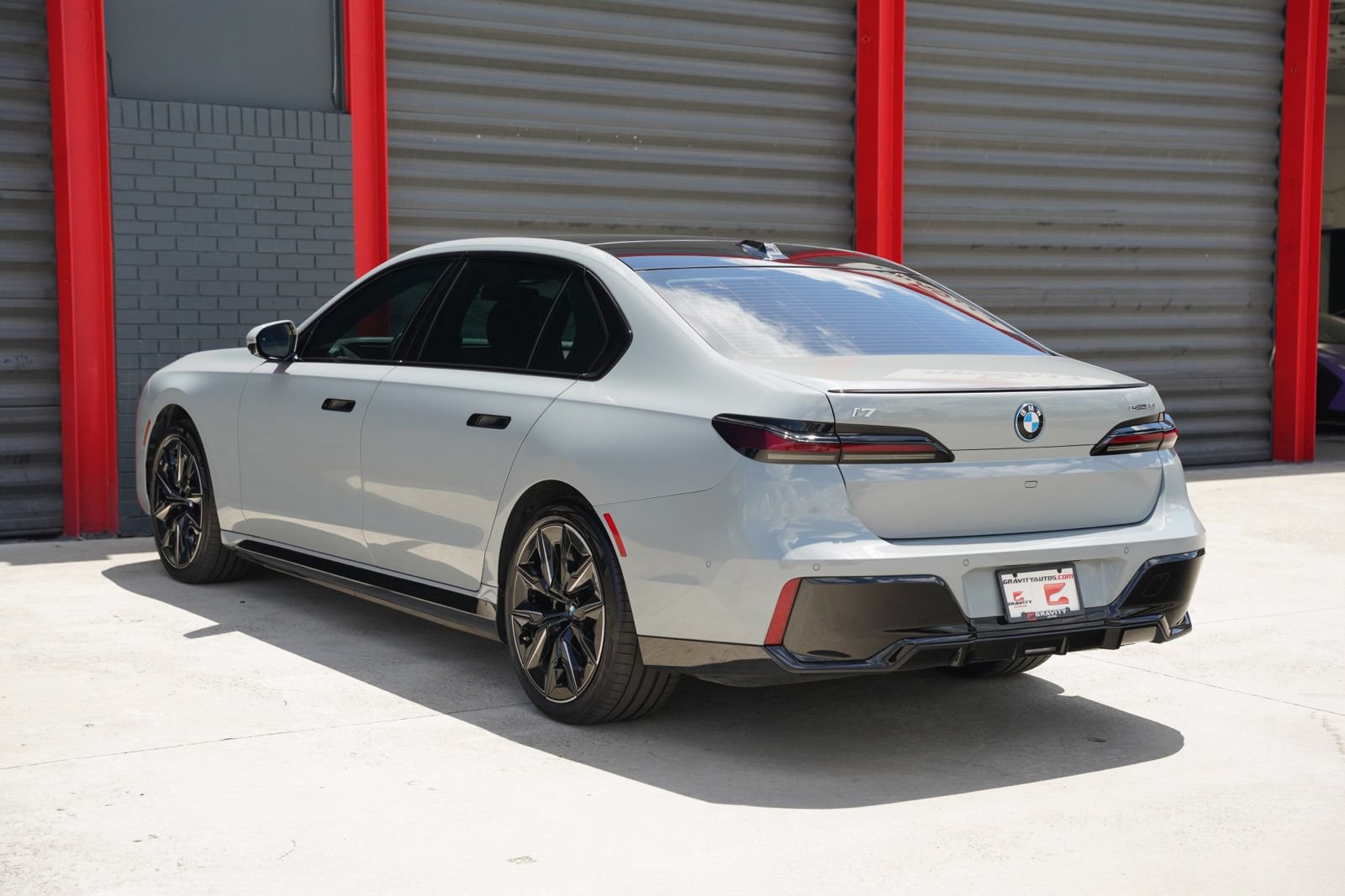 Used 2024 BMW i7 eDrive50 w/ M Sport Package RWD image 15