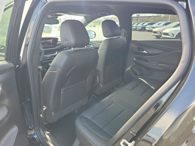 New 2026 Buick Envista Avenir image 14