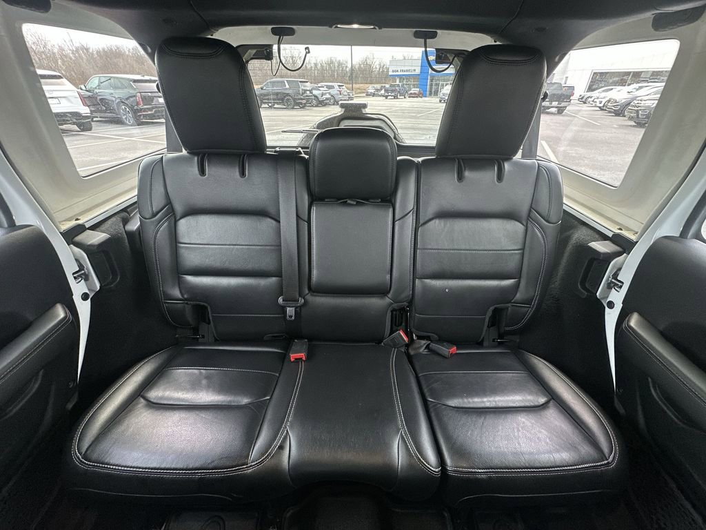 Used 2020 Jeep Wrangler Unlimited Sahara image 23