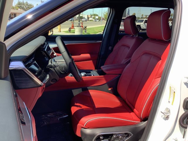 New 2025 Jeep Wagoneer Launch Edition image 8