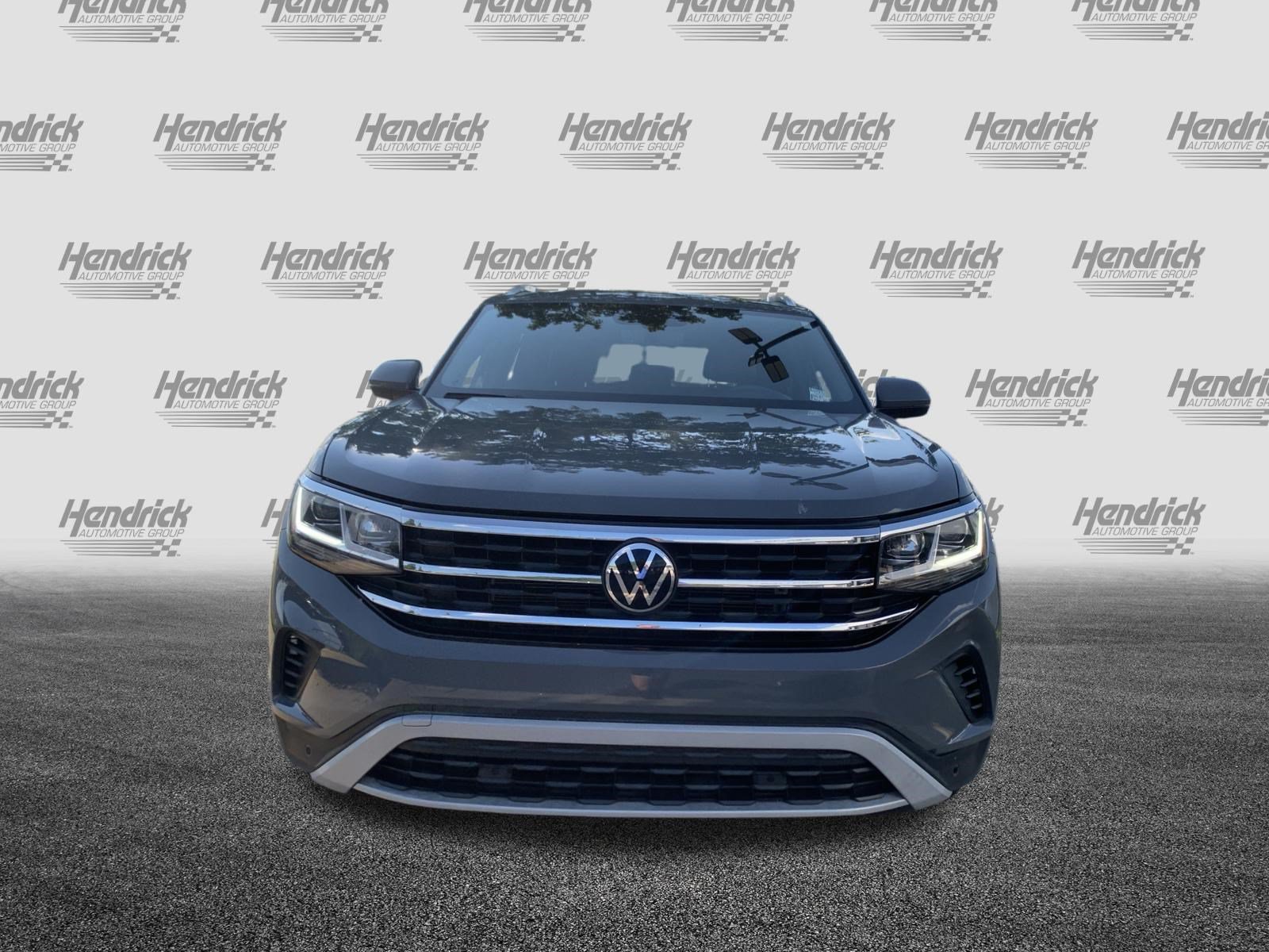 Used 2023 Volkswagen Atlas Cross Sport SE w/ Black Wheel Package FWD image 3