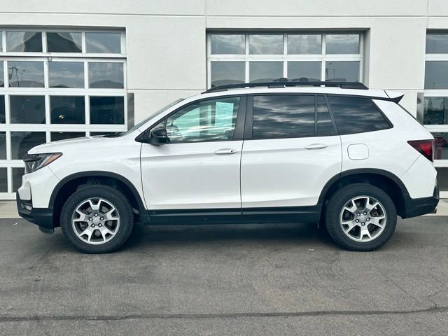 Certified 2023 Honda Passport TrailSport image 3