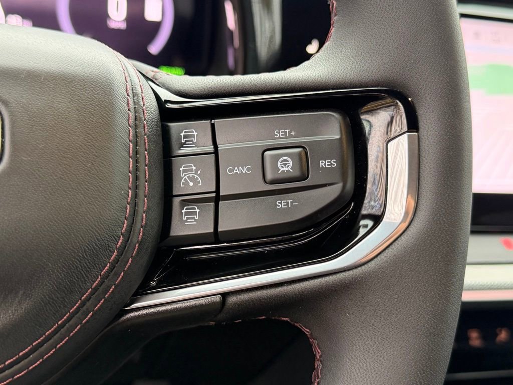 Used 2025 Jeep Wagoneer S Launch Edition image 24