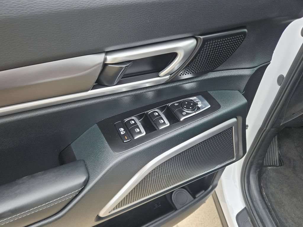 Used 2025 Kia Telluride S FWD image 15