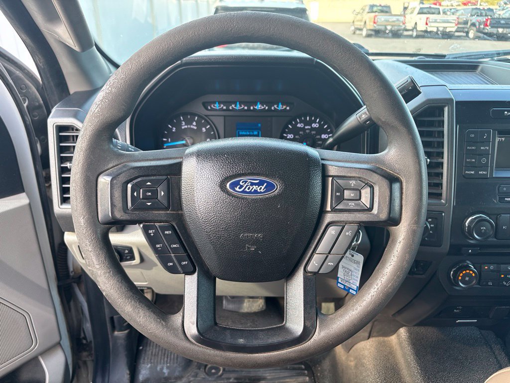 Used 2017 Ford F250 XL w/ Power Equipment Group AWD/4WD image 9