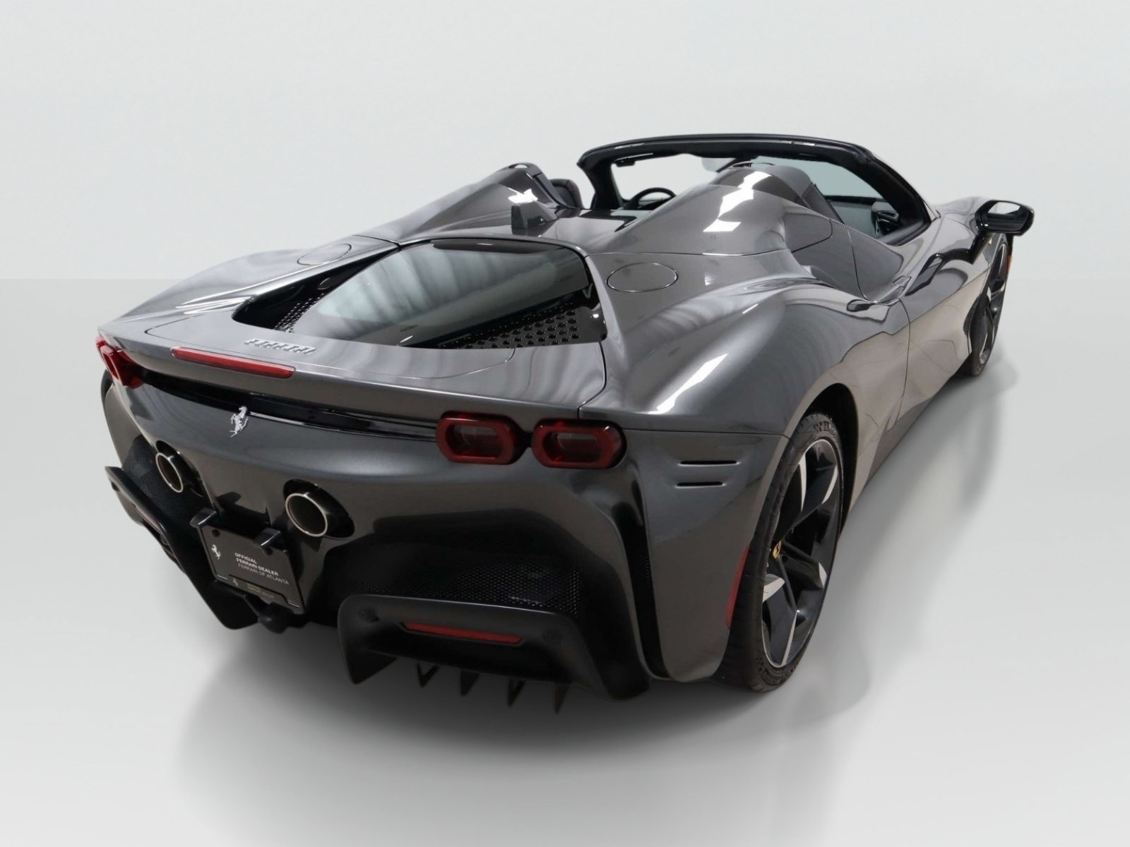 Used 2025 Ferrari SF90 Spider AWD/4WD image 10