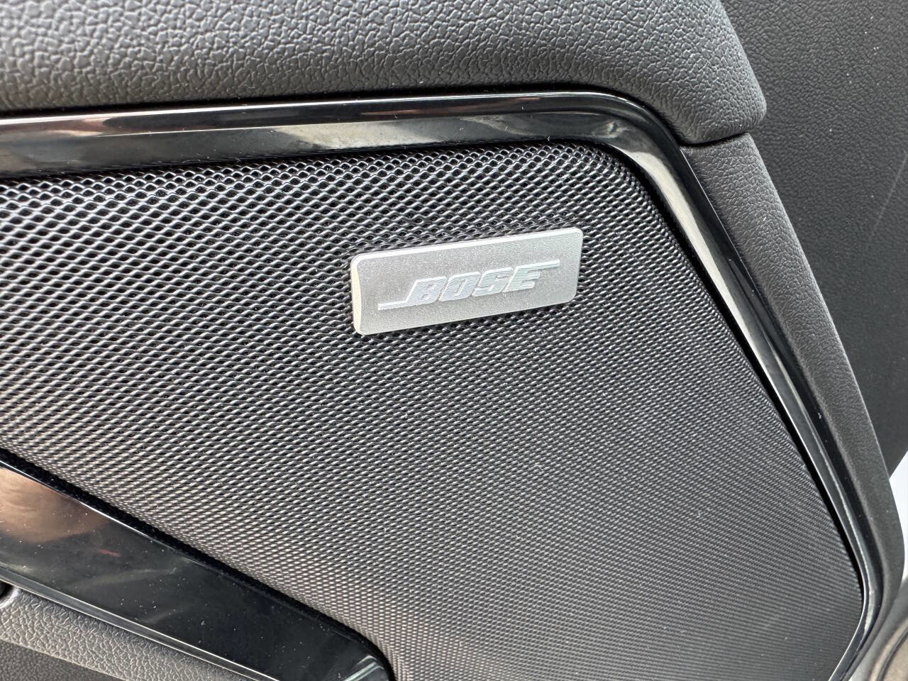 Used 2024 GMC Sierra 1500 AT4 w/ Technology Package image 25