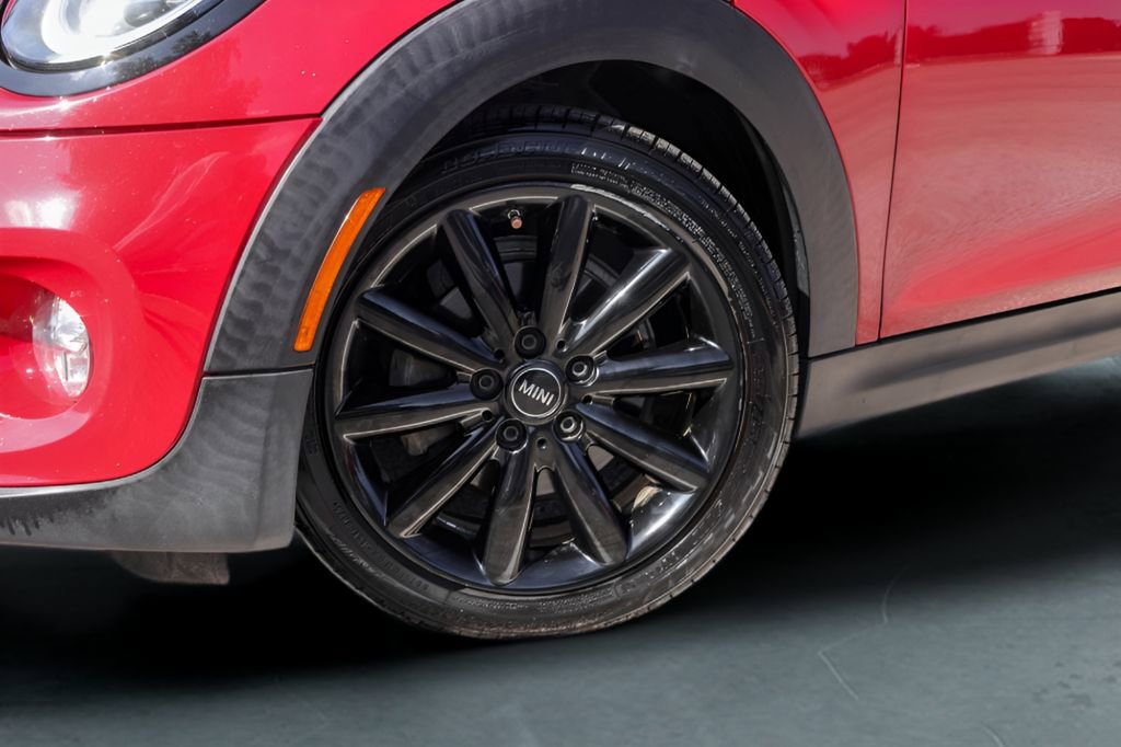Used 2019 MINI Cooper Convertible w/ Premium Package FWD image 4