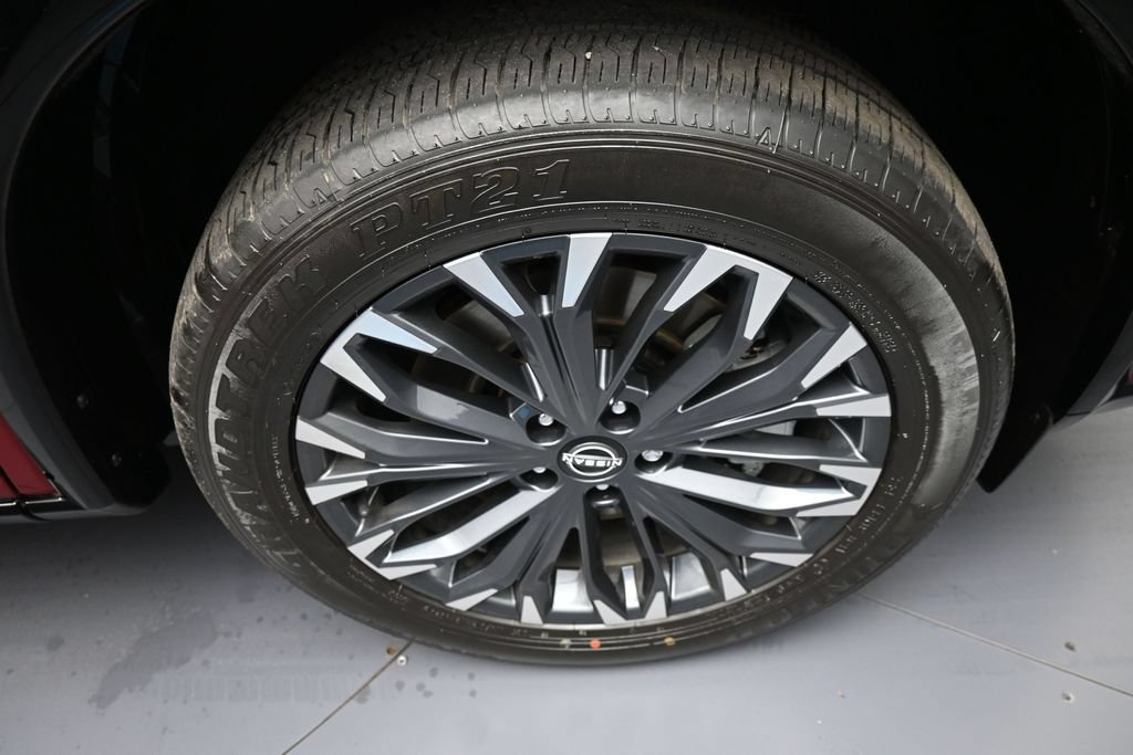 Used 2026 Nissan Rogue Platinum w/ Tech Package AWD/4WD image 13