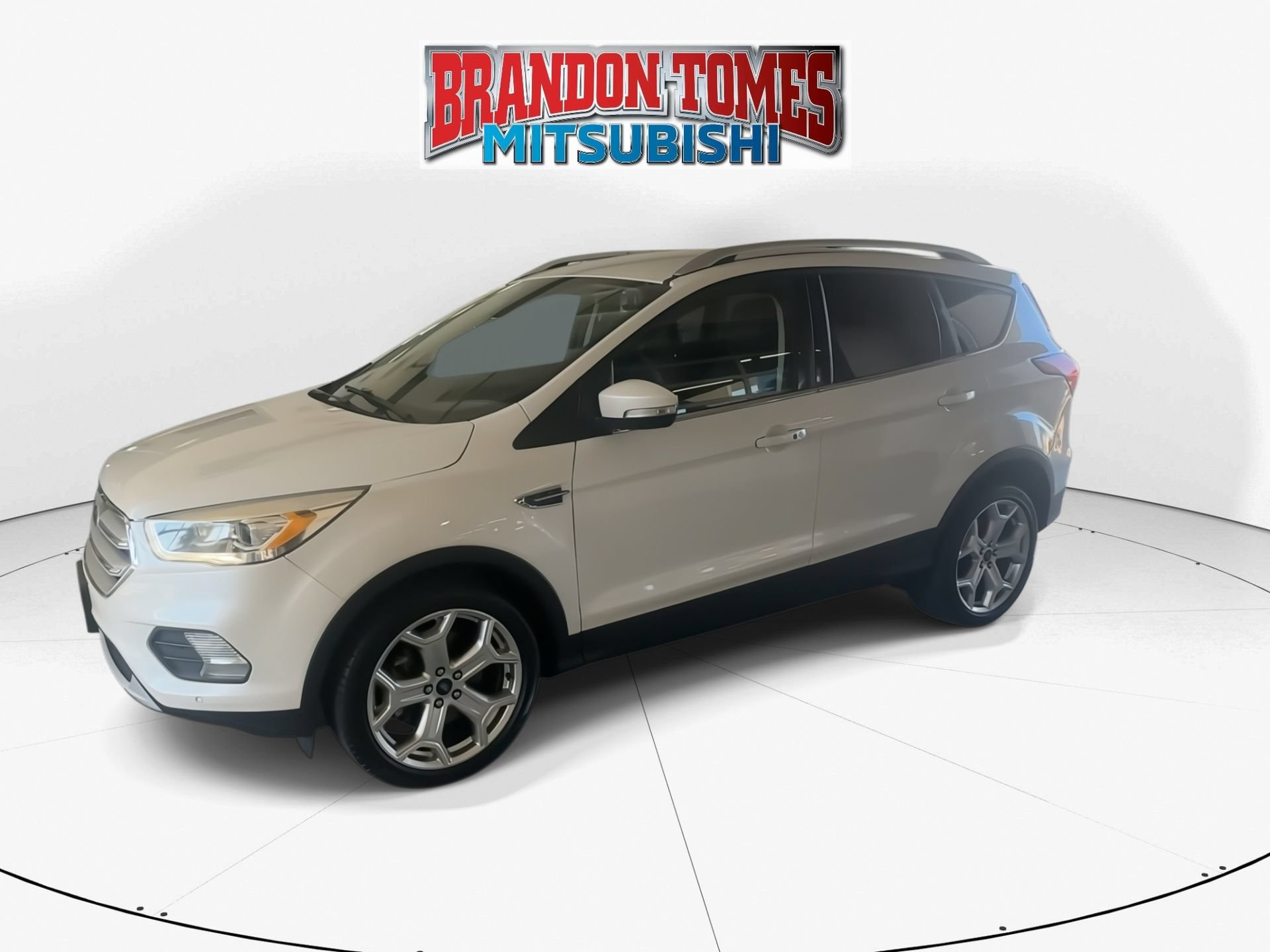 Used 2019 Ford Escape Titanium FWD image 4