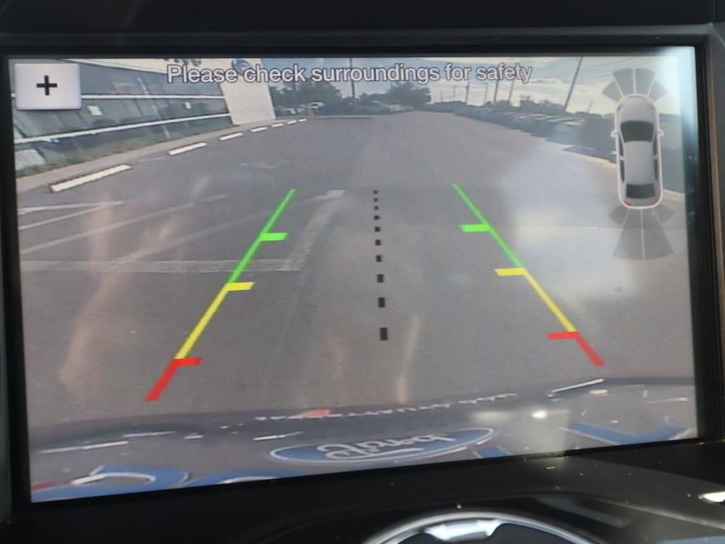 Certified 2018 Ford Escape Titanium w/ Ford Safe & Smart Package image 4