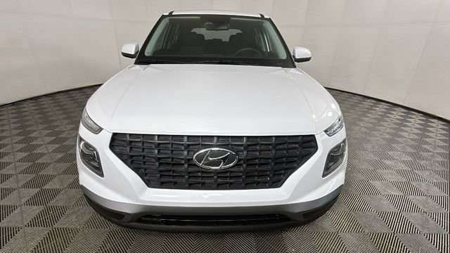 Used 2024 Hyundai Venue SE FWD image 8