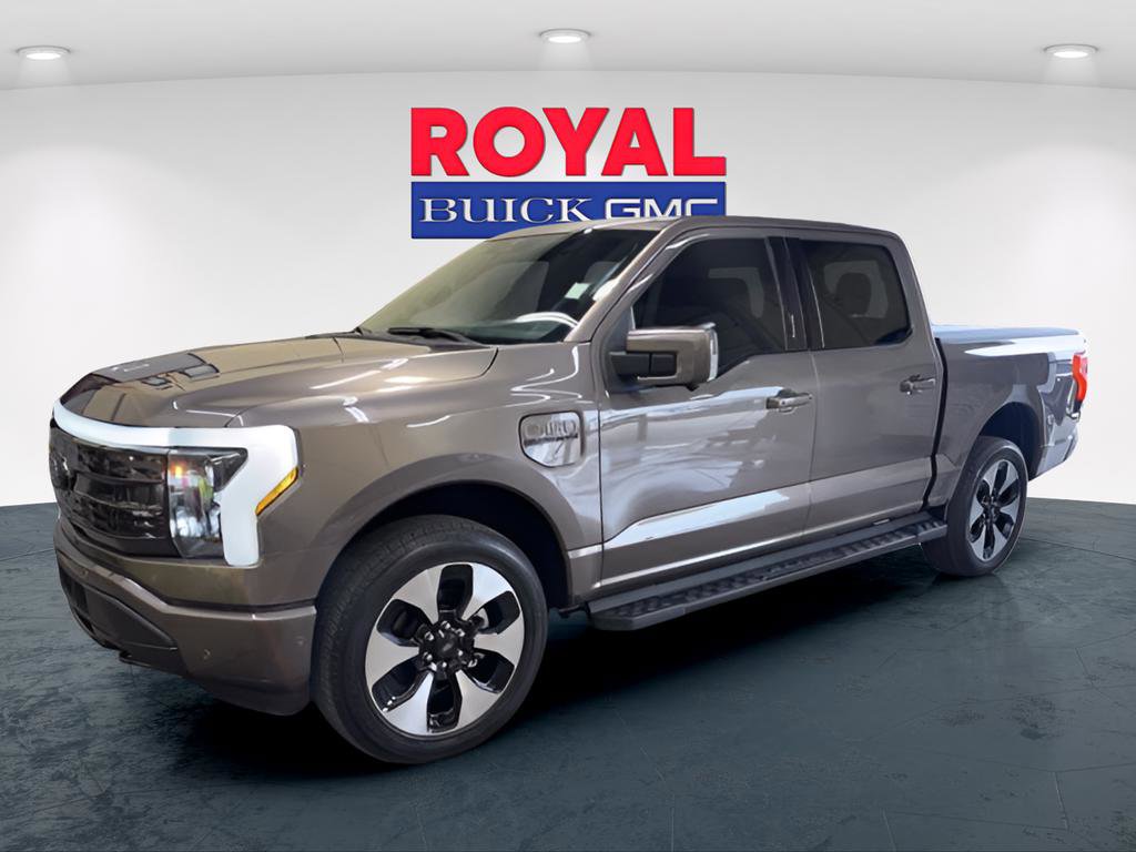 Used 2023 Ford F150 Lightning Platinum image 14