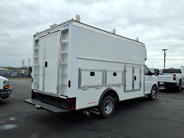New 2026 Chevrolet Express 3500 w/ Power Convenience Package image 3