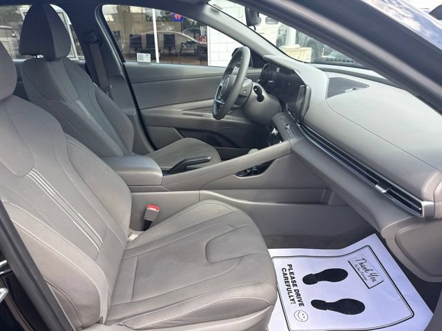 Used 2024 Hyundai Elantra SEL FWD image 24