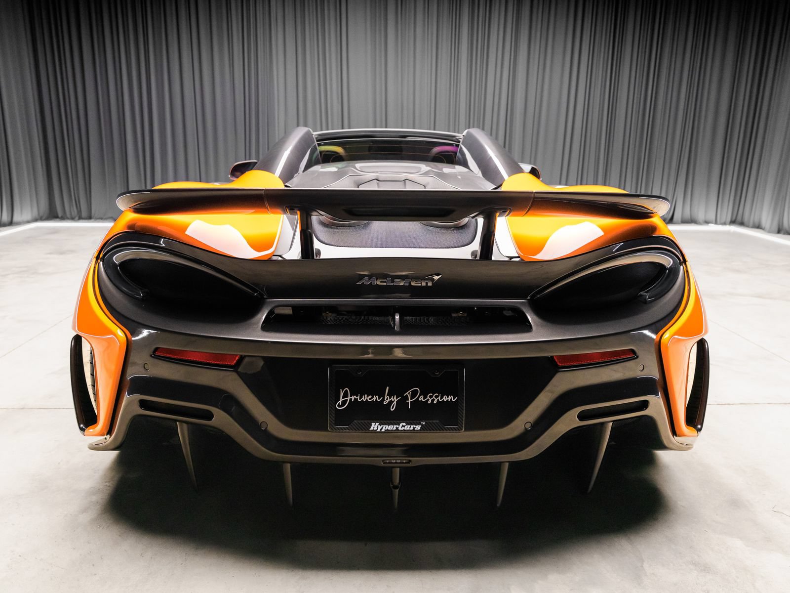 Used 2020 McLaren 600LT Spider RWD image 14