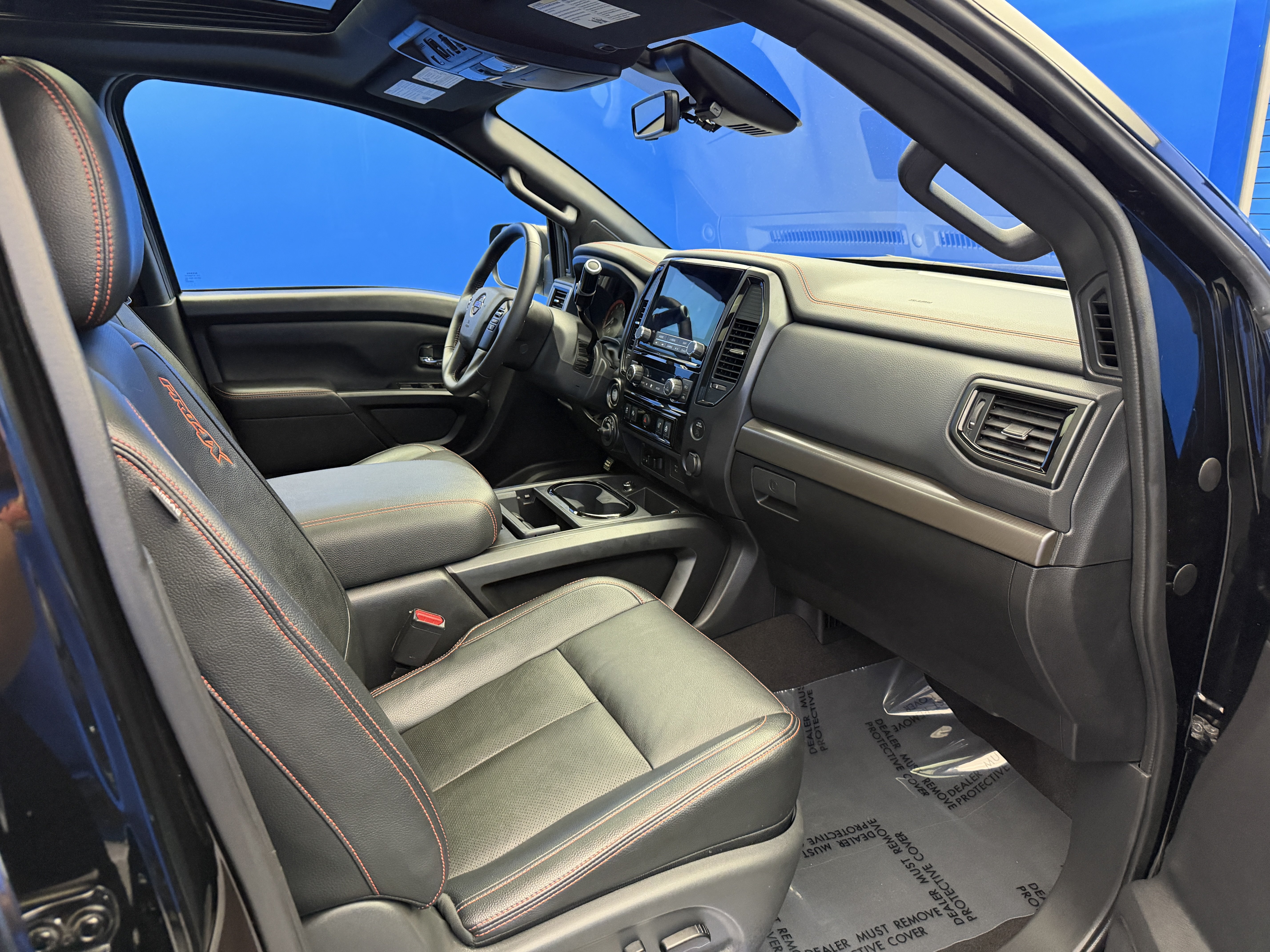 Used 2024 Nissan Titan PRO-4X w/ Pro-4x Convenience Package AWD/4WD image 27