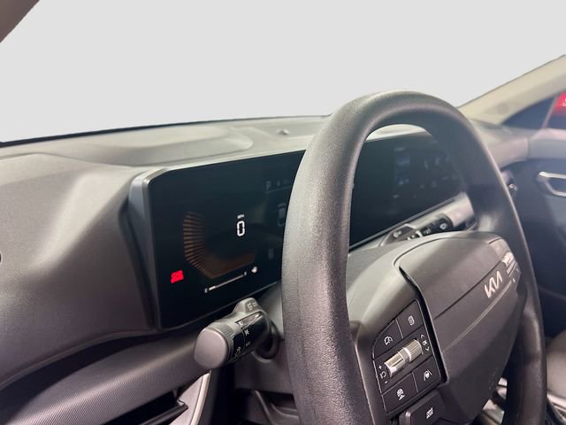 Certified 2025 Kia K4 LXS image 9