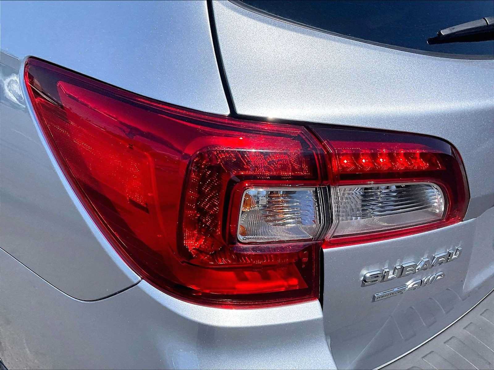 Used 2018 Subaru Outback 2.5i Limited AWD/4WD image 30