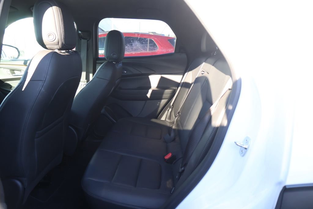 Used 2023 Chevrolet TrailBlazer ACTIV w/ Convenience Package image 31