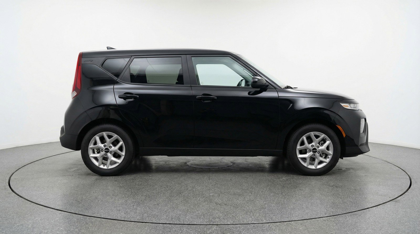 Used 2025 Kia Soul LX w/ LX Technology Package image 11