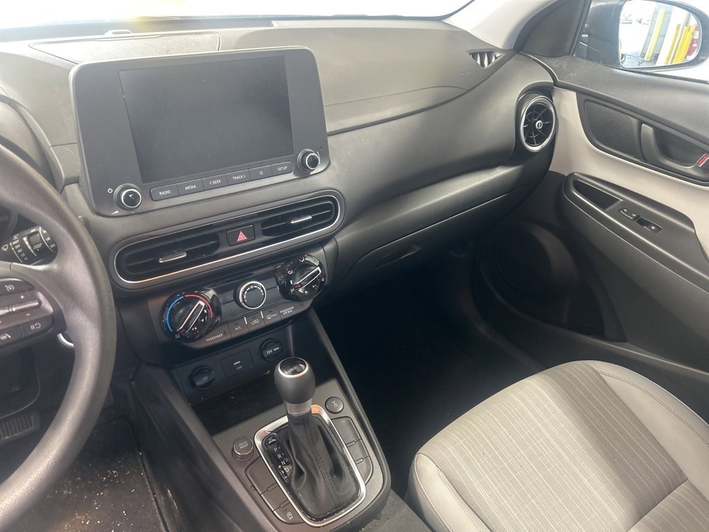 Used 2023 Hyundai Kona SEL w/ Cargo Package image 7