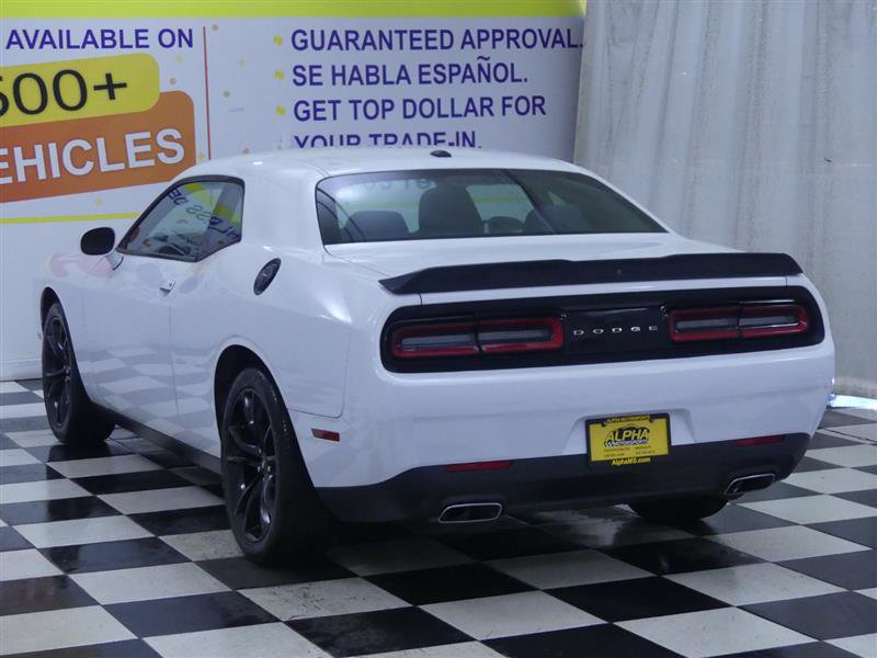 Used 2018 Dodge Challenger SXT w/ Blacktop Package image 5